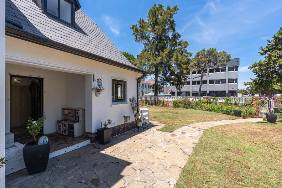 4 Bedroom Property for Sale in Pinelands Western Cape